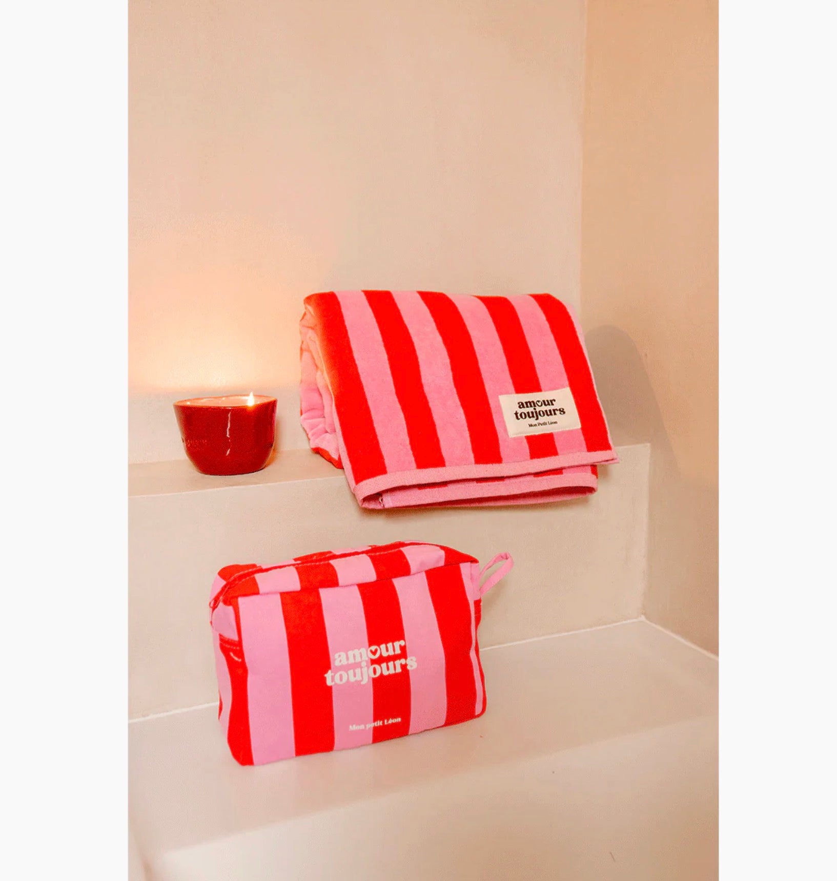 Serviette de bain rayures rose et rouge